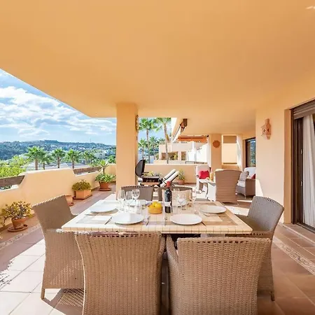 Spacious With Views, Pools + Rdr346 Estepona